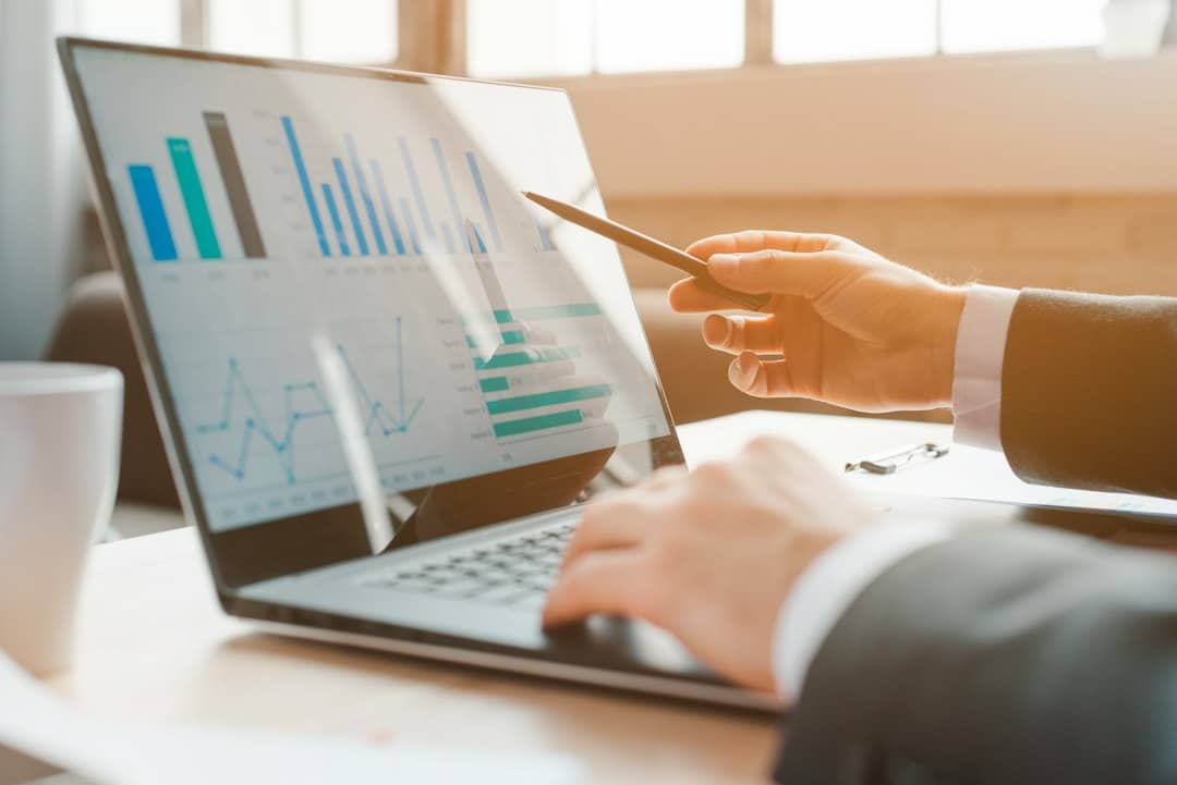 How to Pick the Right Online Marketing Service Near You